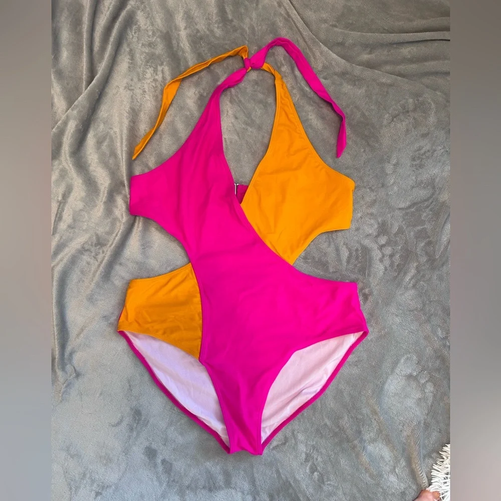 DAVI & DANI Hot Pink and Orange Cutout One-Piece Swimsuit Plus 1XL NWOT - Picture 3 of 7